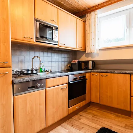 بيت ضيافة Alpenpension Haslinger باد جاستاين